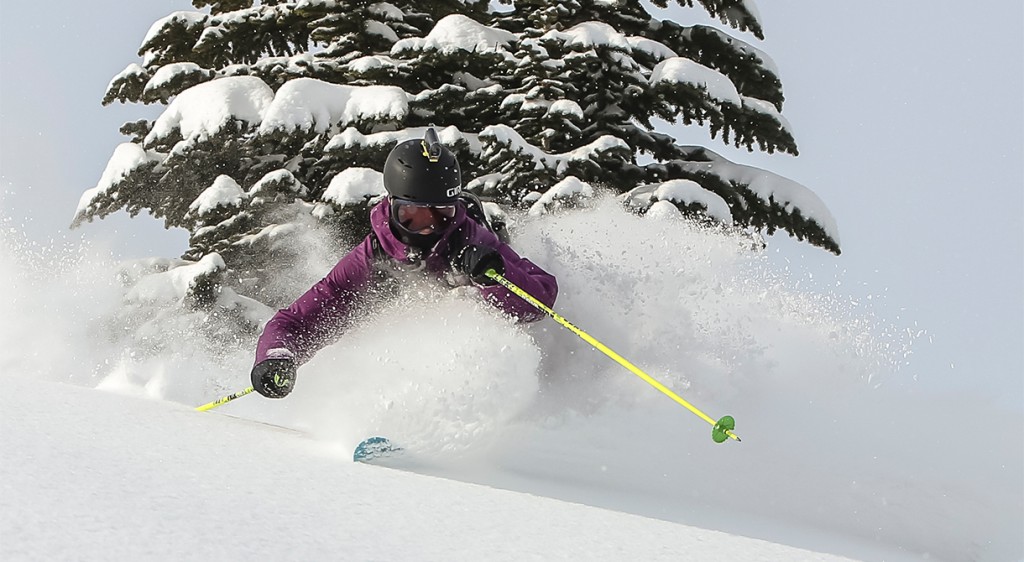 © TLH Heliskiing Ltd
