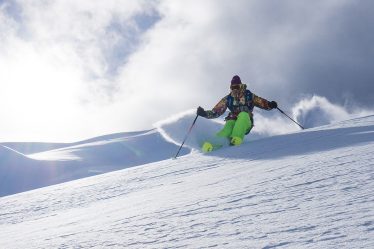ElanSkis_WhiteWildernessHeliSkiing_KHP_LaundromatStudios-481-2 © White Wilderness Heliskiing / ElanSkis